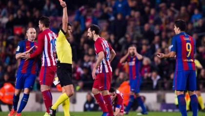  昂热主帅炮轰裁判遭禁赛处罚  