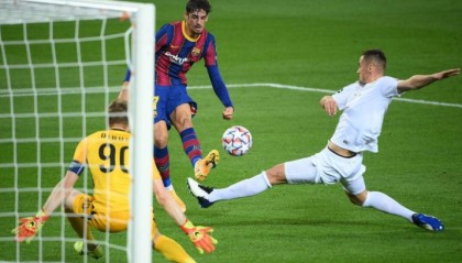  摩纳哥青训新星崛起，十七岁小将首秀破门  